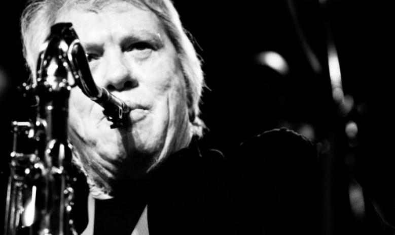 Скончался саксофонист группы Rolling Stones