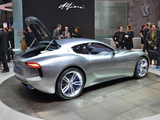 Maserati Alfieri выйдет на дороги в 2016 году