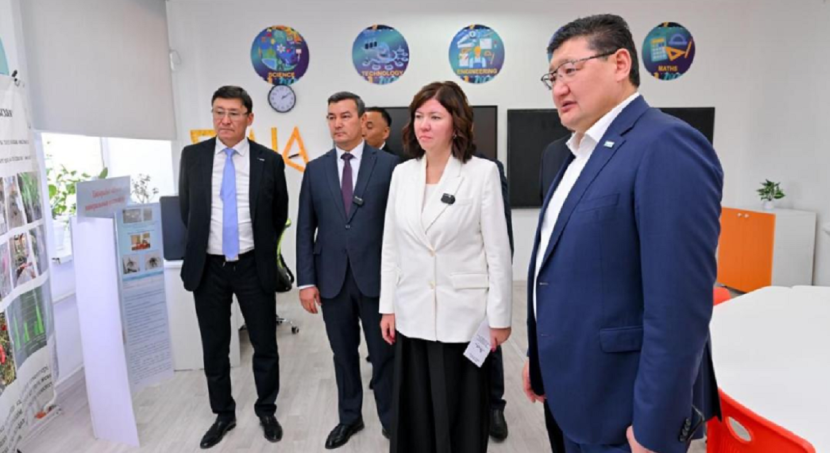 Скандал в Аягозе: открытие школы с участием акима и министра спровоцировало конфликт