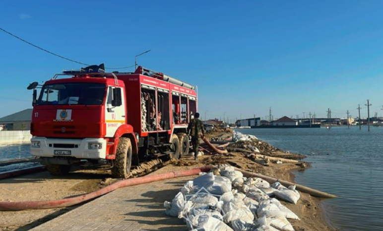 Более 22 тысяч пострадавших от паводков вернулись домой