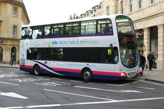 Париж переходит на гибридные автобусы