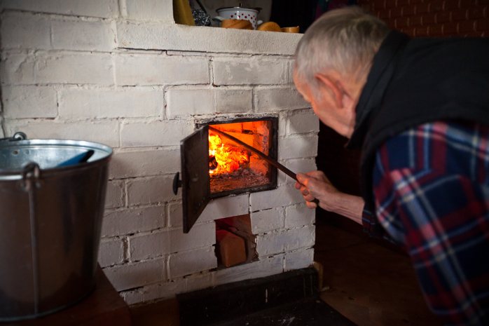 Запрет использования твердого и жидкого топлива разъяснили в акимате Алматы
