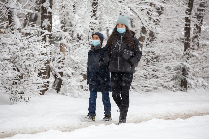 Нур-Султан и Алматы вернулись в «желтую» зону