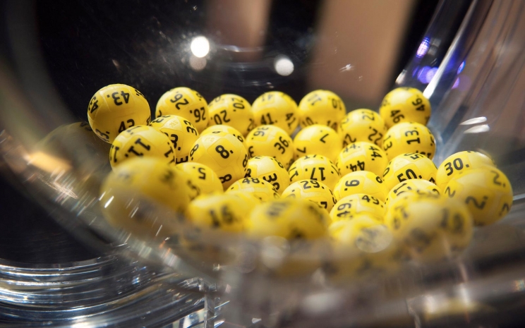 Порядка 162 миллионов тенге отдали организаторам незаконной лотереи казахстанцы