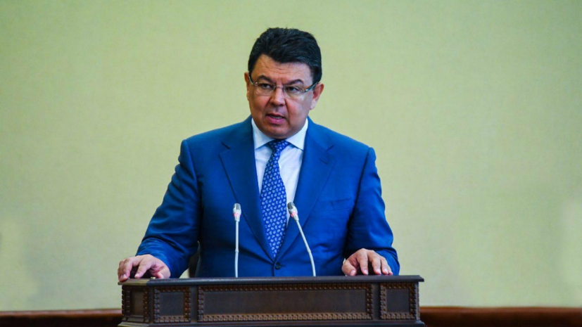 Спросите у владельцев АЗС – Бозумбаев о том, когда подешевеет бензин