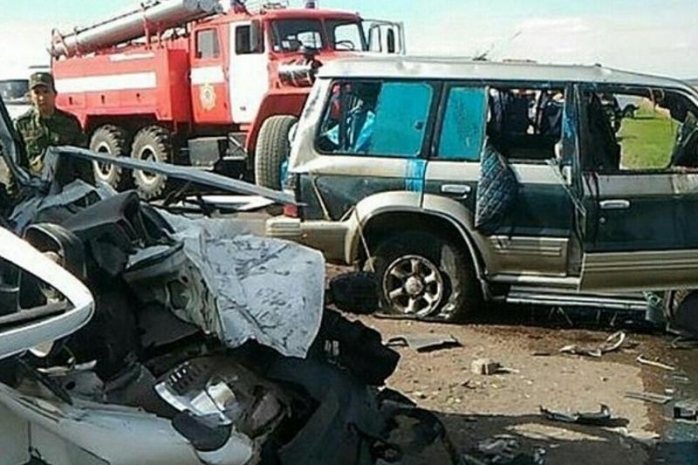 На Карагандинской трассе в аварии с тремя машинами погиб человек