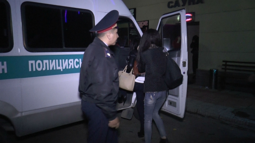Торговлю людьми пресекли полицейские в Актау
