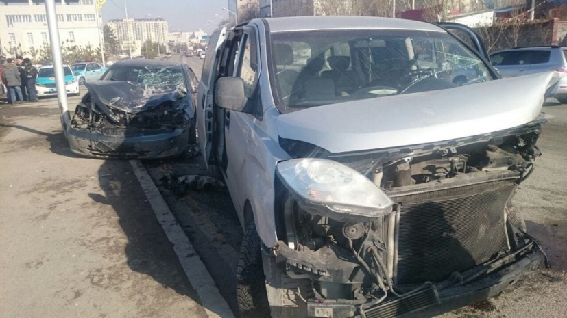 В Алматы столкнулись четыре автомобиля. ФОТО