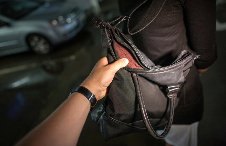 Нападавший на женщин грабитель задержан в Алматы