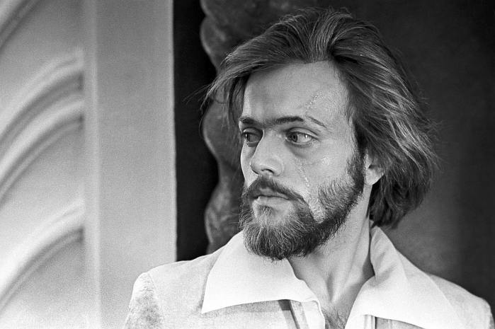 Умер исполнитель главных ролей в «Оводе» и «Человеке-невидимке»