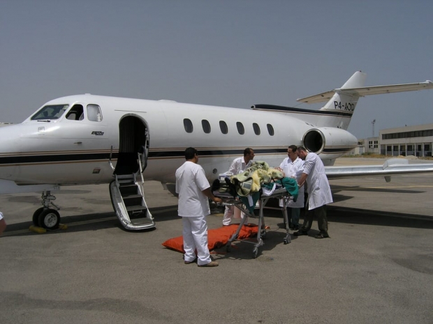 Казахстанца после инсульта доставили в Алматы спецрейсом из ОАЭ