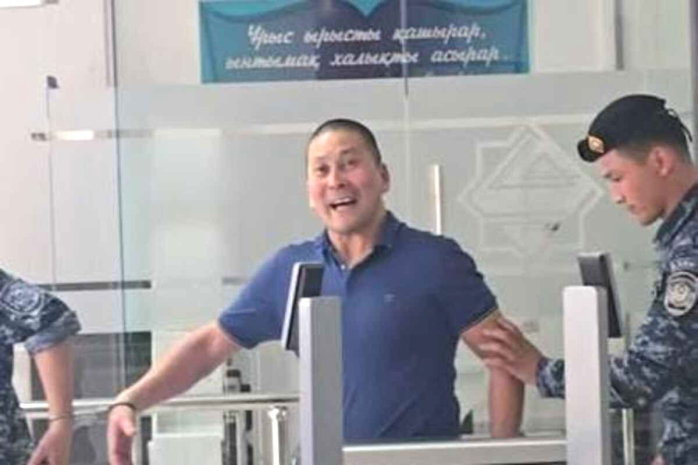 Бывшего директора школы приговорили к 2,5 года тюрьмы за педофилию в Туркестанской области