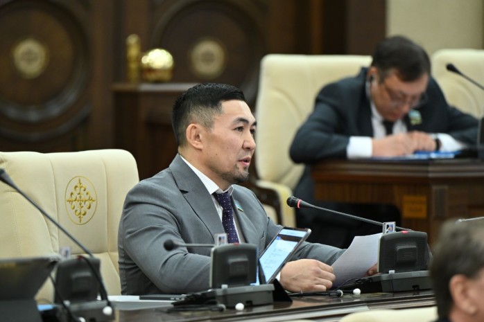 Депутат поздравил маму в прямом эфире – насколько это допустимо