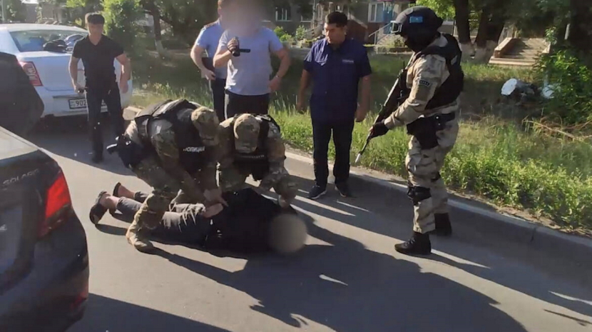 Спецоперация в Бурабае: задержана группа вымогателей