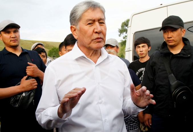 В организации массовых беспорядков обвинили Алмазбека Атамбаева