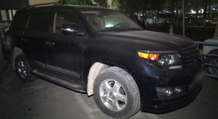 В Шымкенте безработные захватили «Тойота Ланд Крузер»