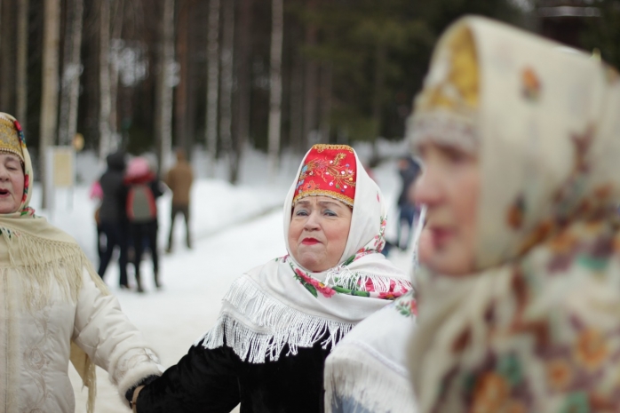 Народные приметы: время водить хороводы