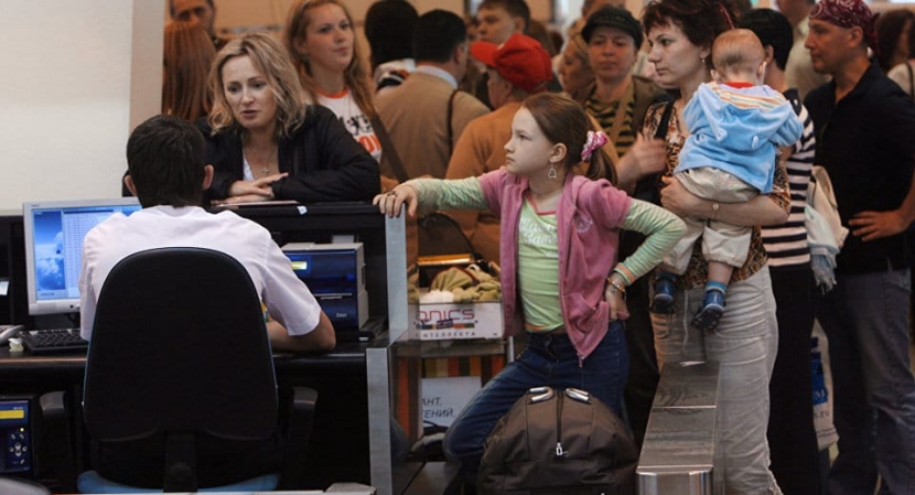 В Астане пограничники задержали трех человек с поддельными паспортами