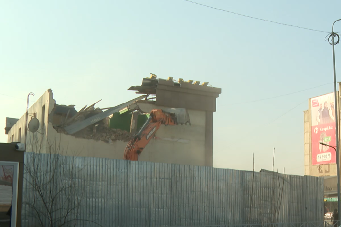 Торговый дом снесли без государственной компенсации в Шымкенте