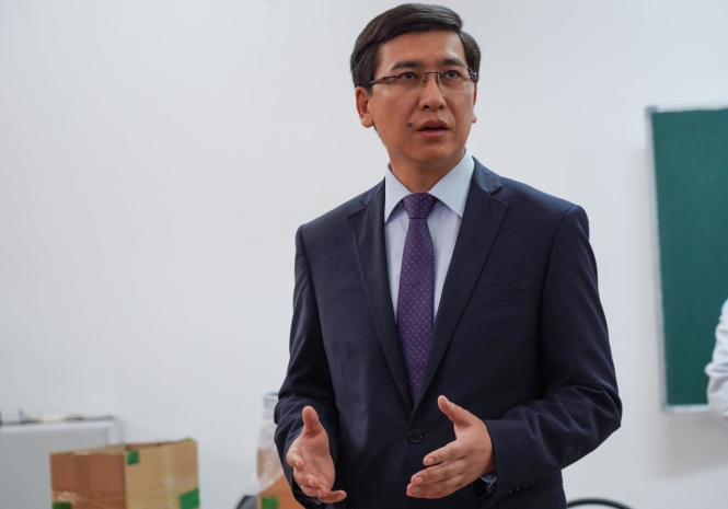 Казалось, она относится ко мне особенно — глава МОН РК о своей первой учительнице