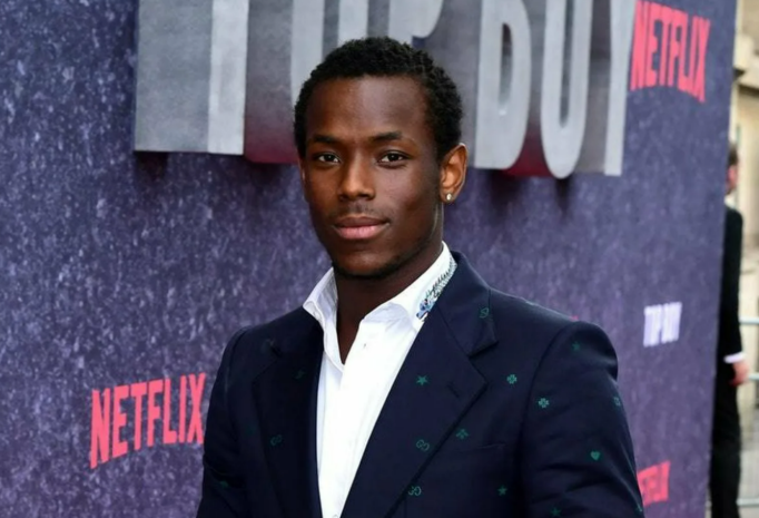 В изнасиловании обвинили актера Майкла Уорда