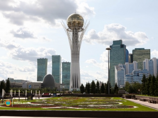 В центре Астаны появится более 900 платных парковочных мест