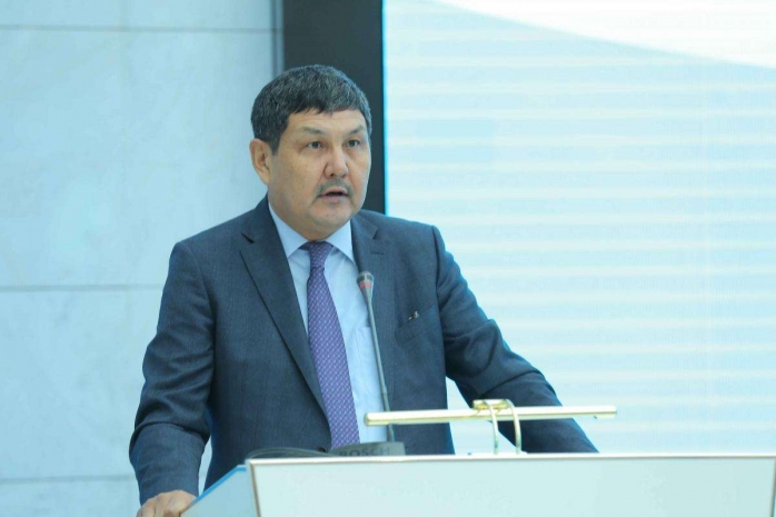 Бывшему ответсекретарю МИДа Анарбеку Карашеву продлили арест