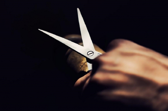 Угрожал ножницами — 71-летнюю бабушку ограбили в Нур-Султане