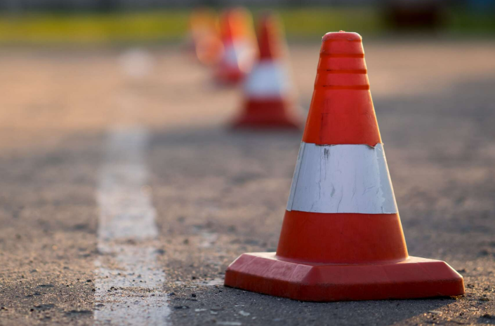 Двое дорожных рабочих погибли в Алматы