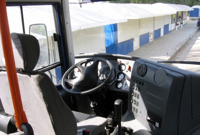 Полицейские проверили водителей автобусов в Шымкенте