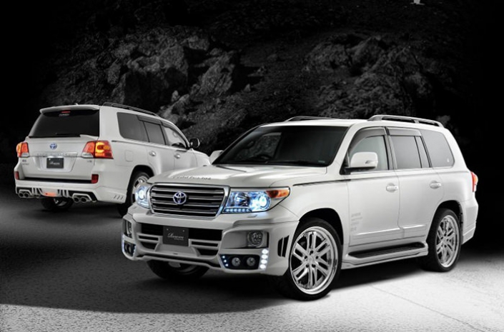 Toyota Land Cruiser 200 в тюнинге Rowen Japan