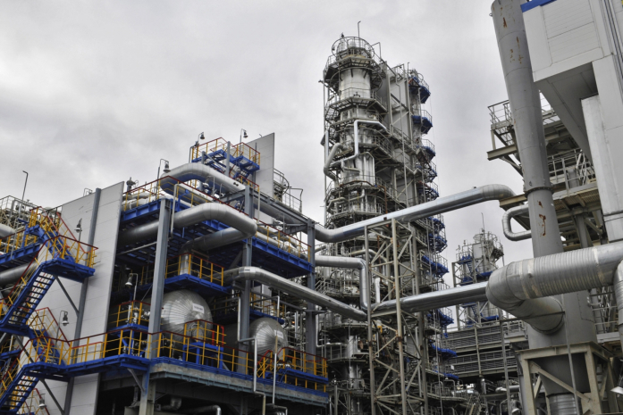 Почти в два раза планируют увеличить производство продукции нефтегазохимии к концу 2024 года