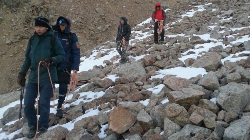 В горах близ Алматы спасены 7 человек
