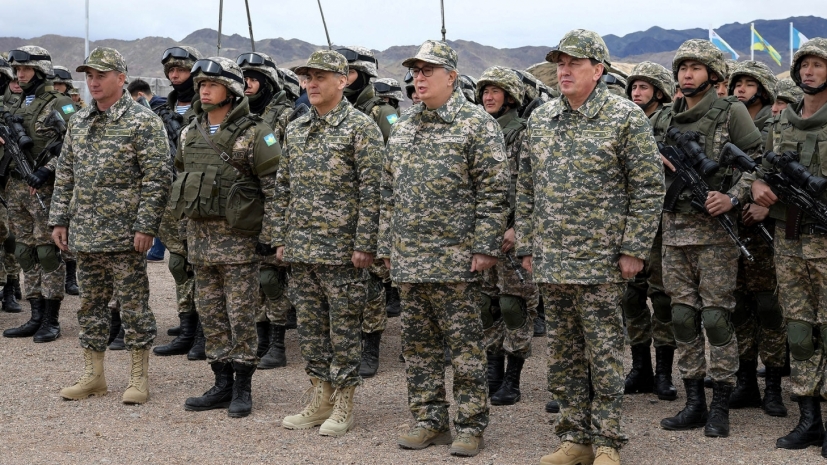 Касым-Жомарт Токаев проверил готовность Вооруженных сил