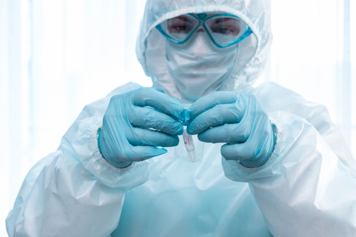 Почти 500 врачей умерли от коронавируса в России