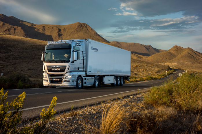 Запрет для большегрузов на дорогах общего пользования введут с 2025 года