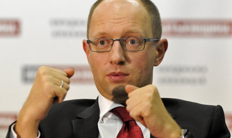 Яценюк: Переговоры Украины с Россией без посредников невозможны
