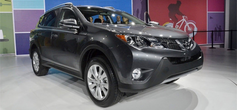 Toyota добавила новые комплектации для RAV4
