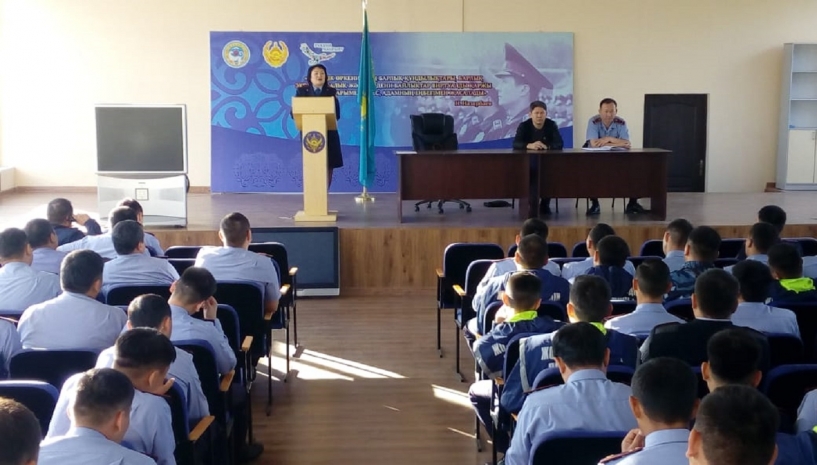 Курсы вежливости для патрульных полицейских организовали в Алматы