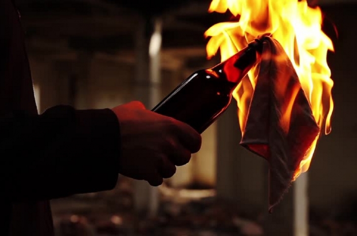 Оружие и бутылки с зажигательной смесью изъяли в Масанчи