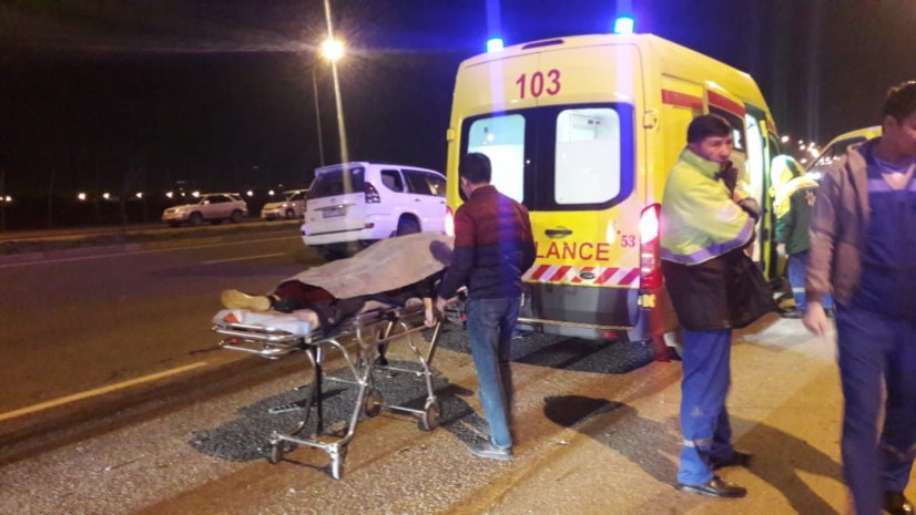 Трое человек стали жертвами аварии в Алматы