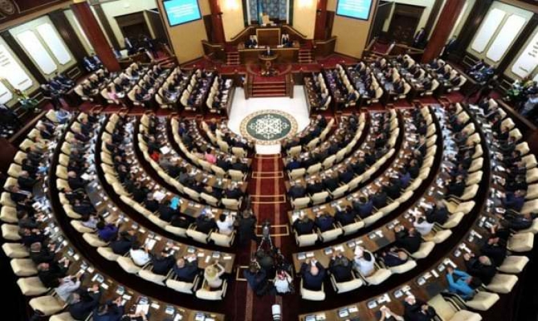 Мажилисмены передадут Меркель послание президента Казахстана