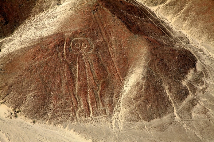 Изображения монстров с квадратными головами обнаружили на плато Наска