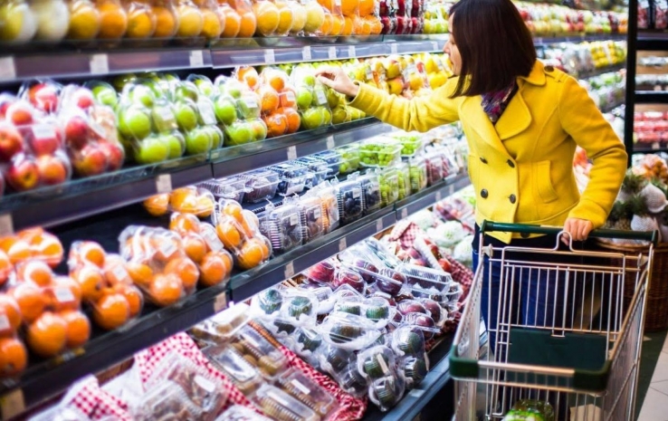 Казахстан лидирует по затратам на продукты среди стран ЕАЭС