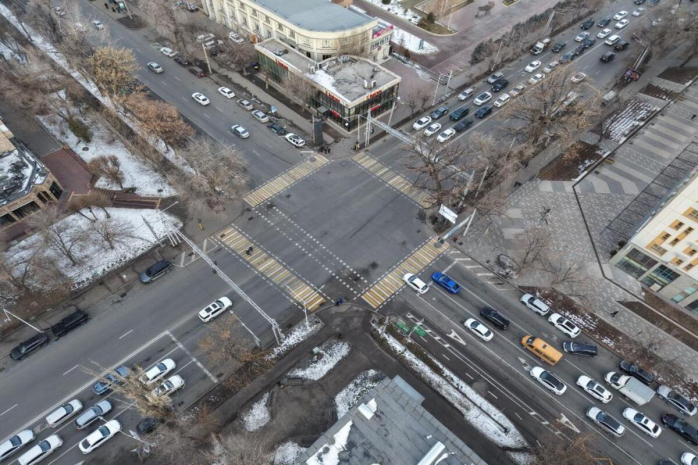 В Алматы меняют работу некоторых светофоров на загруженных перекрестках