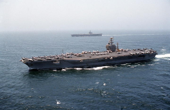 Авианосец США вошел в Средиземное море