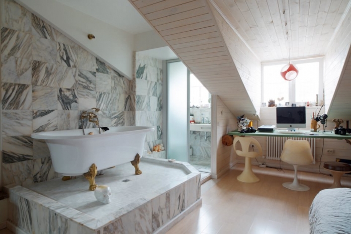 Жилая мастерская фотографа на чердаке старого дома