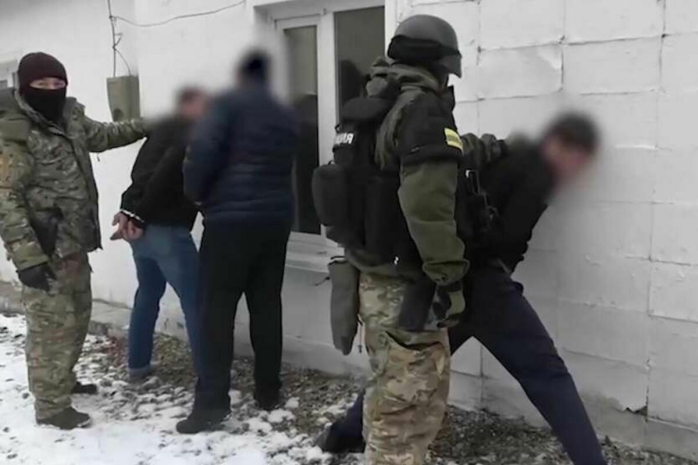 Задержаны члены ОПГ, вымогавшие деньги у бизнесменов в Акмолинской области
