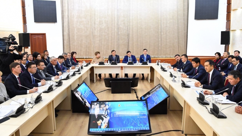 Сагинтаев призвал ориентироваться на международные стандарты