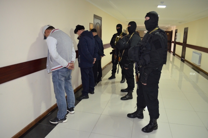 Подчиненные вымогали миллион у тенге у работника депо в Туркестане